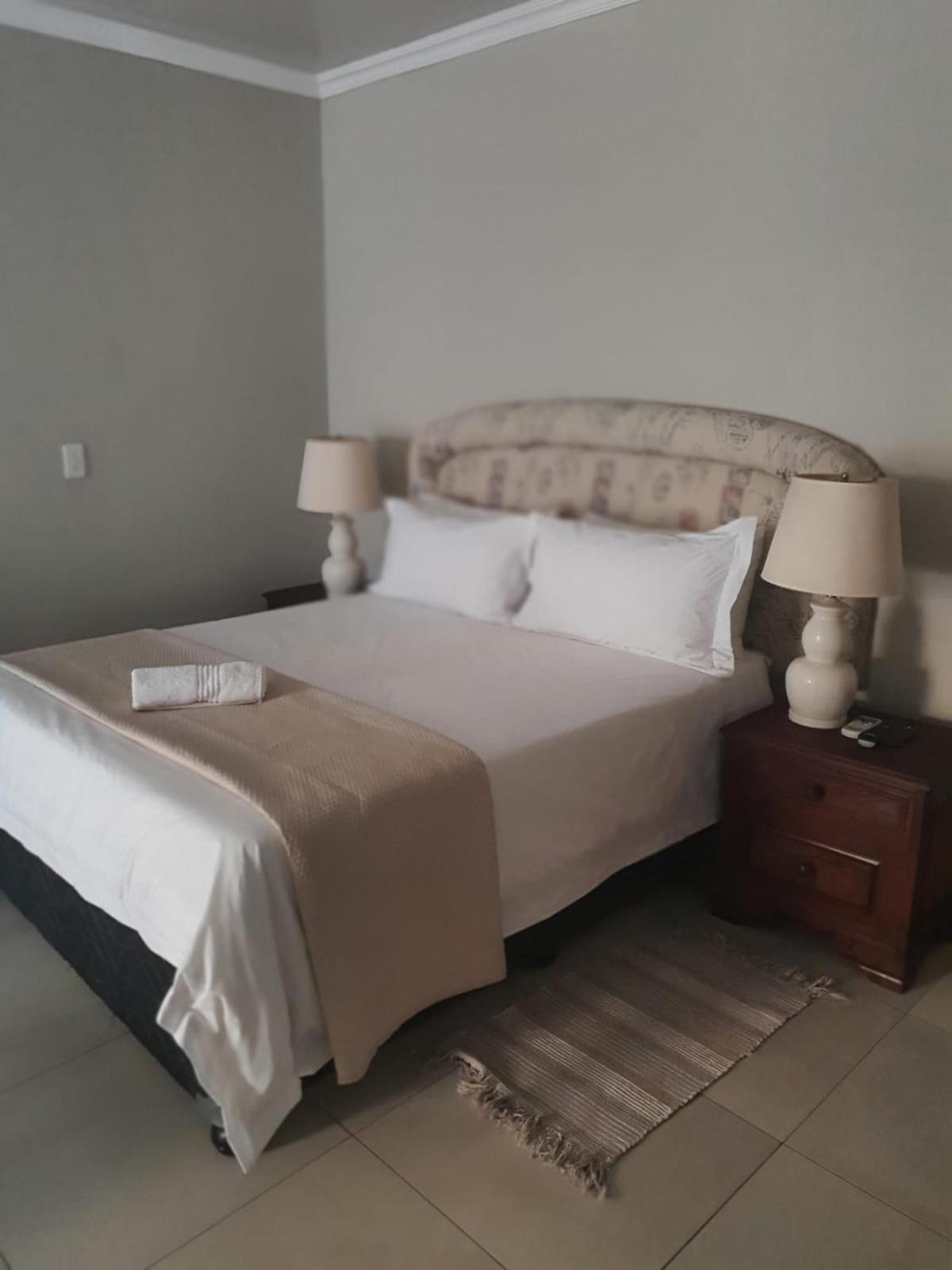 Pecan Farm Guesthouse Louis Trichardt Exterior photo