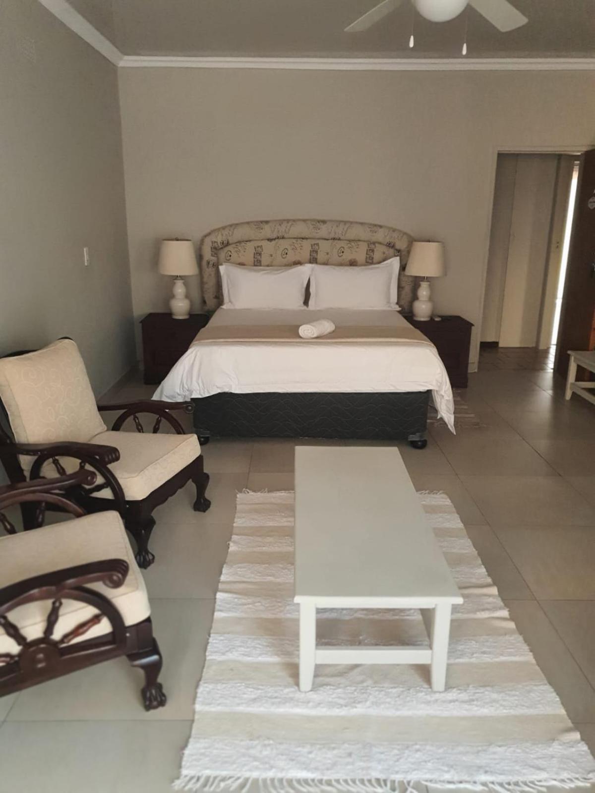 Pecan Farm Guesthouse Louis Trichardt Exterior photo