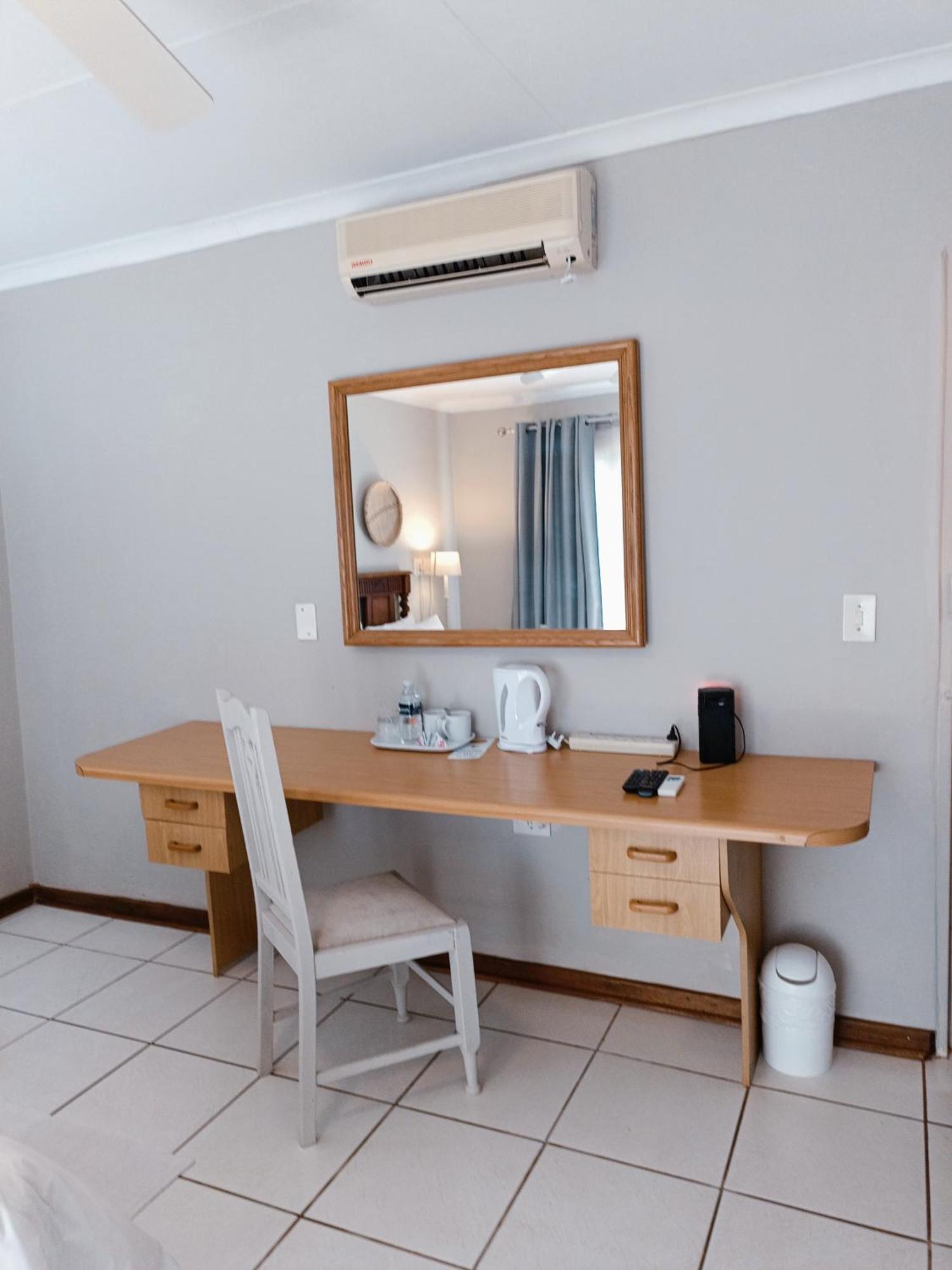 Pecan Farm Guesthouse Louis Trichardt Exterior photo