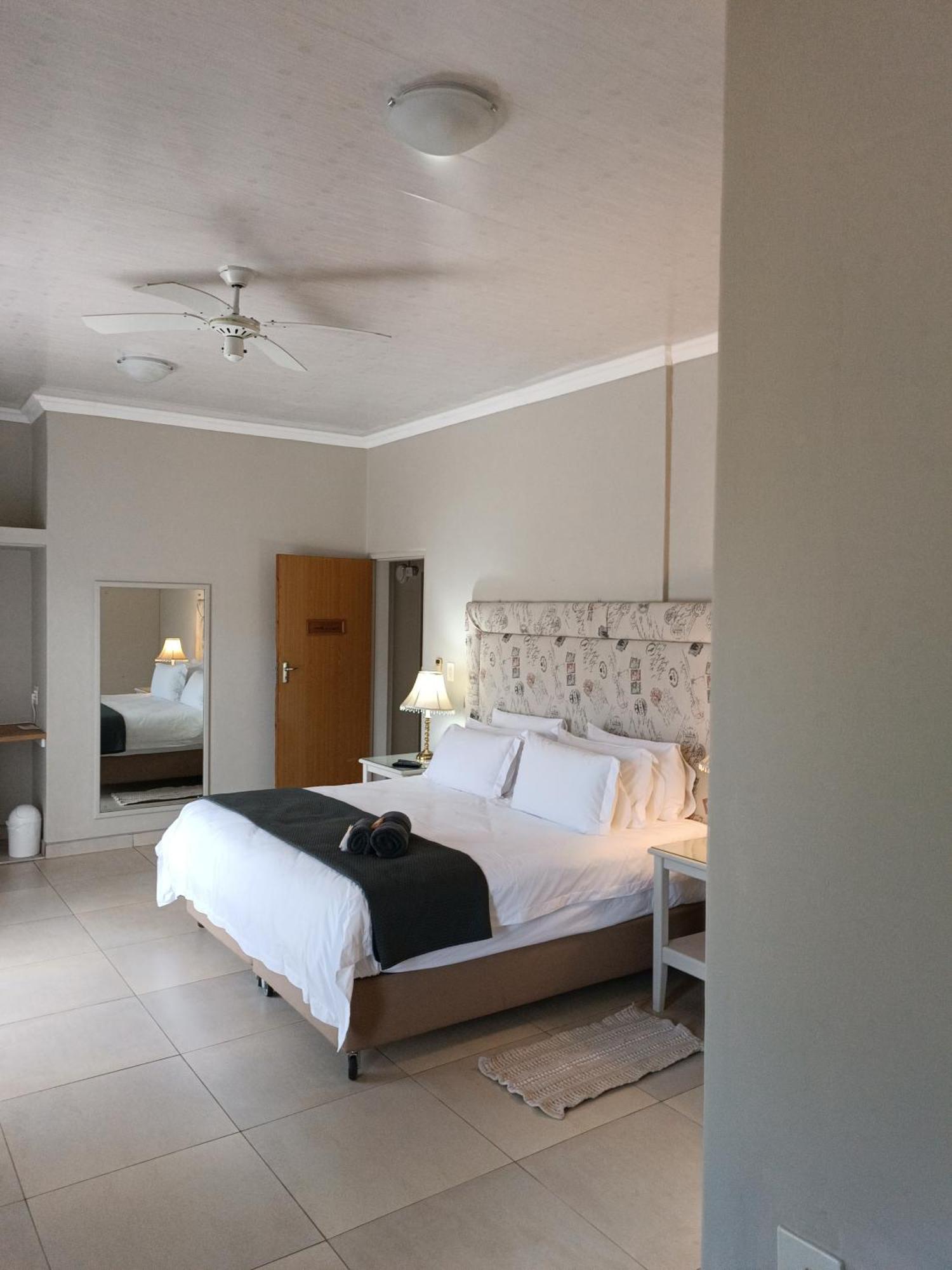 Pecan Farm Guesthouse Louis Trichardt Exterior photo